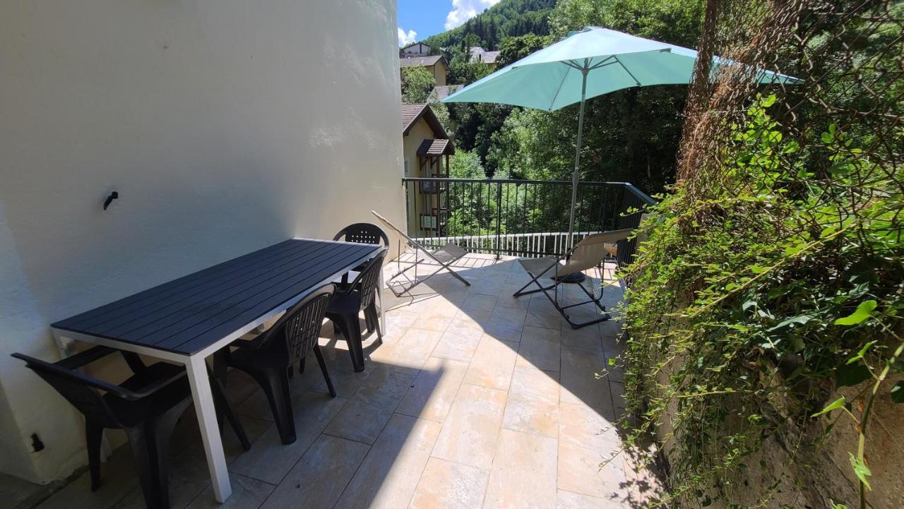 Joli Appartement Renove Avec Terrasse Brides-les-Bains Buitenkant foto